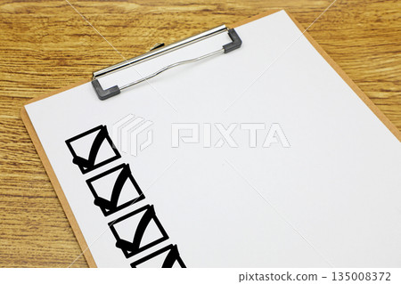 Binders and checklists 135008372