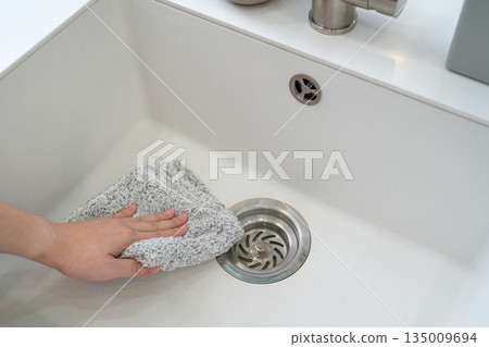 廚房 流理臺 水龍頭 清潔 乾淨 大掃除 clean sink faucet クリーナー 135009694