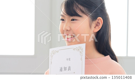 Report card family image 135011408