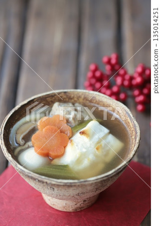 Japanese New Year's dish: Ozoni with grilled square rice cakes Japanese New Year's dish: Ozoni with grilled square rice cakes 135014251