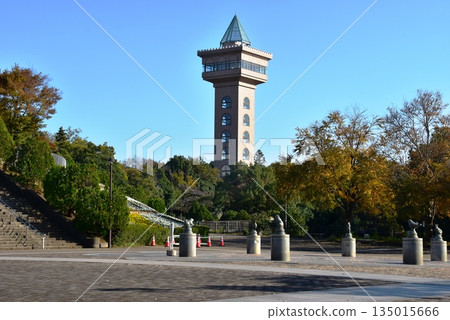 Kanagawa Prefecture, Sagamihara Asamizo Park's Water Plaza, Green Tower, and Autumn Foliage 135015666