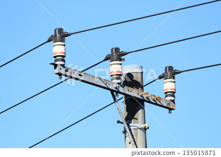 Utility pole (high voltage distribution line) 135015871