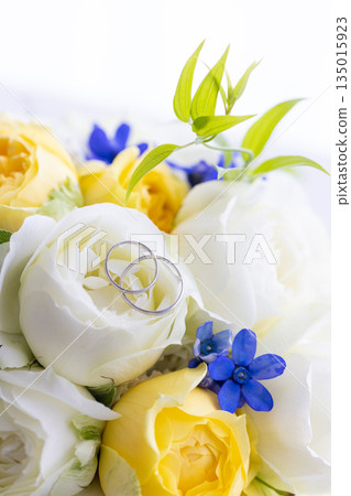 手工戒指和花束 手工戒指和花束 135015923