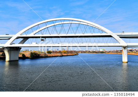Kohoku Bridge / Upstream from the Arakawa River / Looking toward the Goshikizakura Bridge (Adachi Ward, Tokyo) [December 2025] 135018494