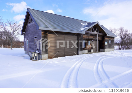 南坡羅水上公園的公共廁所 135019626