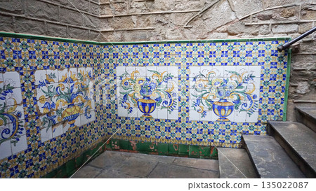 Courtyard of a gothic building in Barcelona. Casa de l'Ardiaca Barcelona - Archdeacon's House Courtyard of a gothic building in Barcelona. Casa de l'Ardiaca Barcelona - Archdeacon's House 135022087