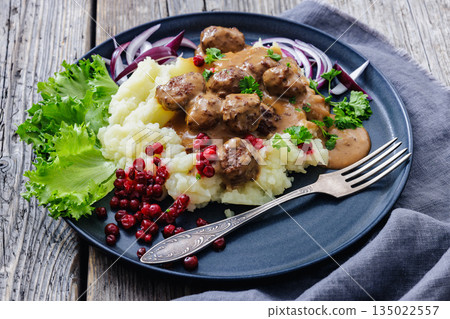 swedish meatballs with mashed potatoes and gravy 135022557