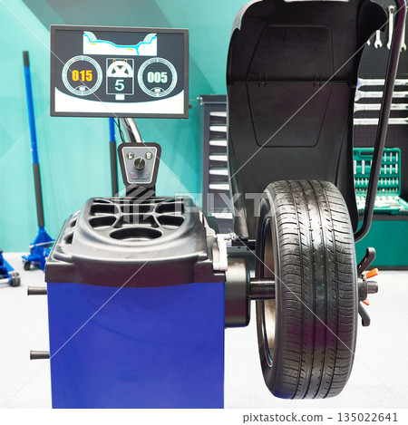 Stand for balancing wheels of car Stand for balancing wheels of car 135022641