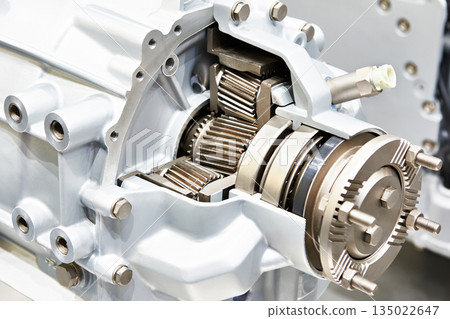 Electric central drive gear engine Electric central drive gear engine 135022647