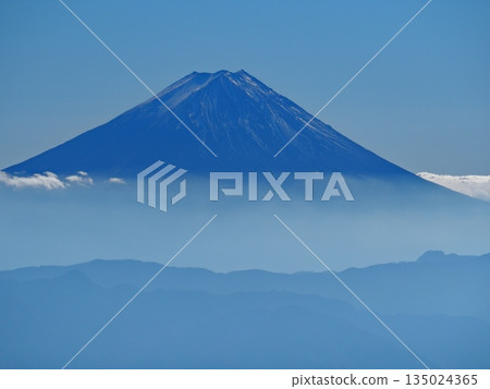 富士山直插雲霄（20251122120444） 135024365