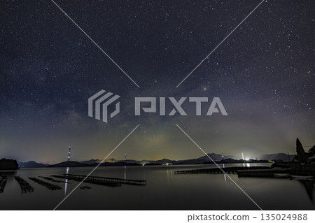 Spring starry scenery in Setouchi: Rising Scorpio and the Milky Way Spring starry scenery in Setouchi: Rising Scorpio and the Milky Way 135024988
