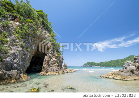石見藍海灘(東濱海灘附近) 石見藍海灘(東濱海灘附近) 135025828