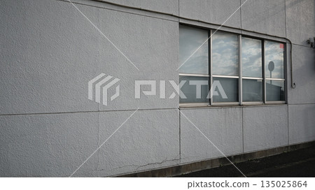 建築外牆 135025864