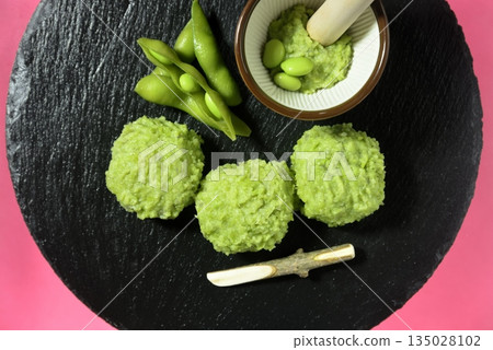 Solda mochi 135028102
