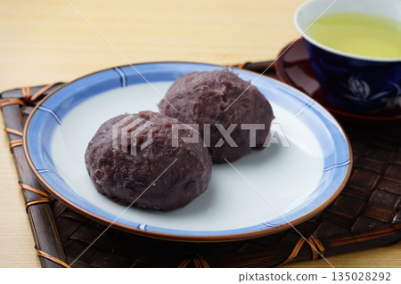 Delicious Ohagi Japanese Sweets 135028292