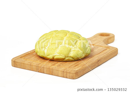 cantaloupe-flavored pineapple bread cantaloupe-flavored pineapple bread 135029332