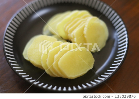 醃蘿蔔 135029876