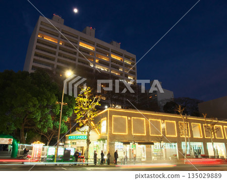 New Year's Eve evening view of Hiroo (Gaien Nishi Dori: near Hiroobashi intersection) Cityscape (December 2025) New Year's Eve evening view of Hiroo (Gaien Nishi Dori: near Hiroobashi intersection) Cityscape (December 2025) 135029889