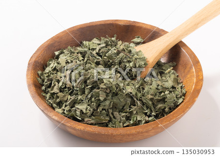 Jerusalem artichoke tea leaves Jerusalem artichoke tea leaves 135030953