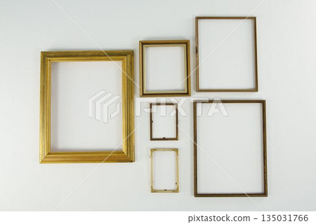 Photo frames outline, Close-up Photo frames outline, Close-up 135031766