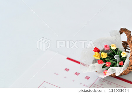 鬱金香花束與結婚登記 鬱金香花束與結婚登記 135033654
