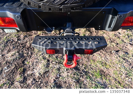 我在我的FJ酷路澤上安裝了一個拖車踏板。 135037348