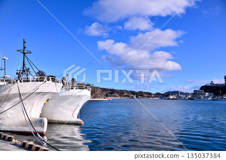 Kesennuma Port: New Year's ships and the sea Kesennuma Port: New Year's ships and the sea 135037384
