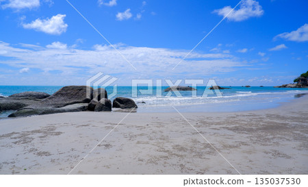 Beautiful Tropical Beach Landscape with Granite Rocks and Blue Sky in Sungailiat 135037530
