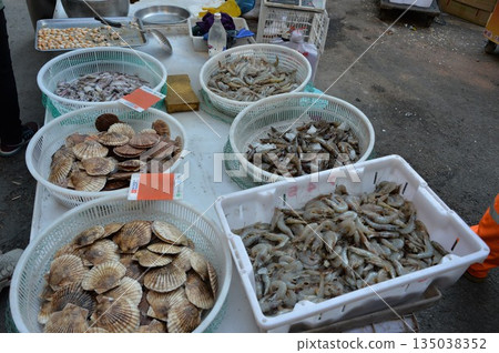 Morning market in Dalian, China 135038352