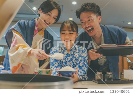 家庭旅行攝影合作:伊藤小湧園 家庭旅行攝影合作:伊藤小湧園 135040601