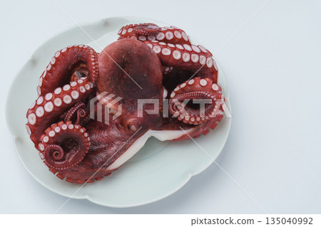 Boiled drago 135040992