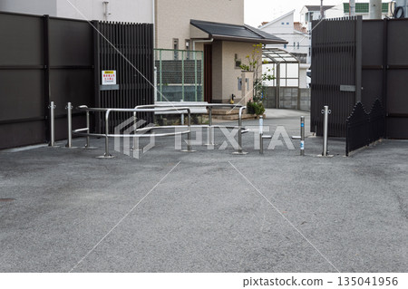 The strictly controlled gate of the water facility and the stainless steel barricades that prevent vehicles and bicycles from entering. The strictly controlled gate of the water facility and the stainless steel barricades that prevent vehicles and bicycles from entering. 135041956