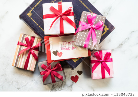 情人節設計禮盒，心形，卡片 135043722