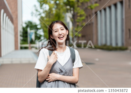 大學生通勤校園生活 135043872