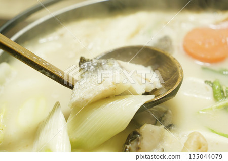 Japanese hot pot is a warming dish perfect for winter, made by simmering meat, vegetables, seafood, and other ingredients. 135044079