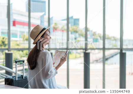 年輕女子旅行 135044749