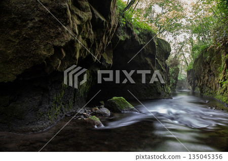 塔魯梅加羅的神秘山谷 135045356