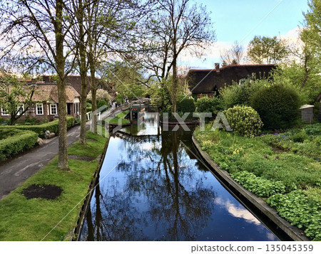 village of Giethoorn, Netherlands village of Giethoorn, Netherlands 135045359