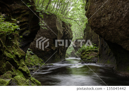 塔魯梅加羅的神秘山谷 135045442