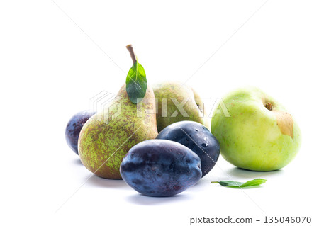 Natural pear and plum fruits in studio photography Natural pear and plum fruits in studio photography 135046070