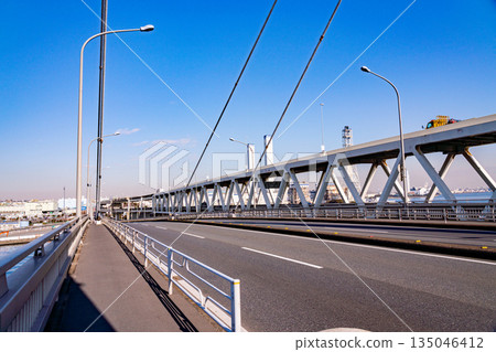 (Kanagawa Prefecture) Yokohama Minato Mirai · Oguro Bridge 135046412