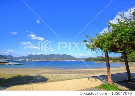 Calm Seto Inland Sea (Etajima Bay) Calm Seto Inland Sea (Etajima Bay) 135047070