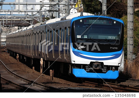 [東京臨海地區快速交通] 71-000系列（埼京線：池袋～新宿） 135048698