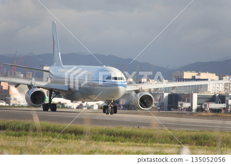 Airport 135052056