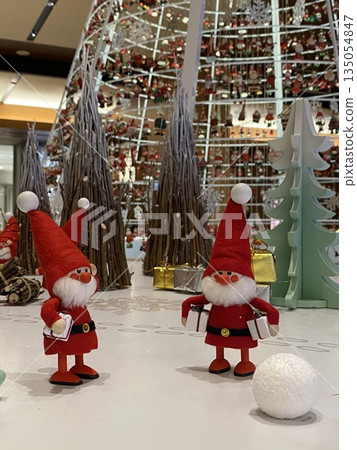 聖誕老人的 135054847