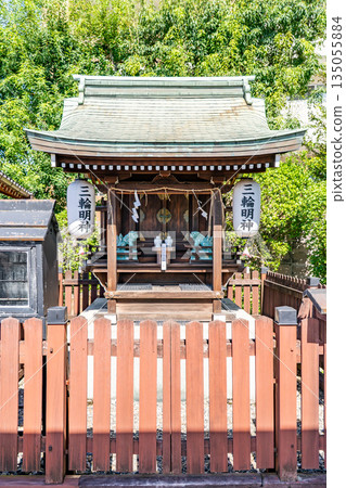 玄武神社（守護京都北部）子神社：三輪明神（三輪山） 135055884