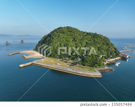 愛媛郡松山市鹿島的清晨景色 愛媛郡松山市鹿島的清晨景色 135057484