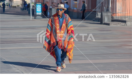 身著傳統服飾和運動鞋的老人，時尚的3D人物 135062826