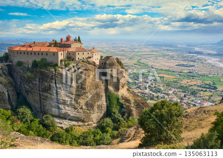 Monastery of St. Stephen on a sunny day 135063113