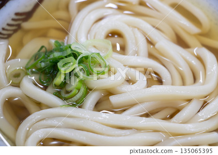 Udon Udon 135065395